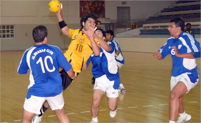 u0645u0647u062fu0649  u0627u0644u0642u0644u0627u0641 u064au0633u062fu062f u0641u0649 u0645u0631u0645u0649 u0627u0644u0634u0628u0627u0628            (u062au0635u0648u064au0631 u062cu0644u0627u0644 u0645u0639u0648u0636)