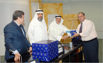 u062au0643u0631u064au0645 u0627u062du062f u0627u0644u0645u0634u0627u0631u0643u064au0646 u0641u064a u0627u0644u062fu0648u0631u0629