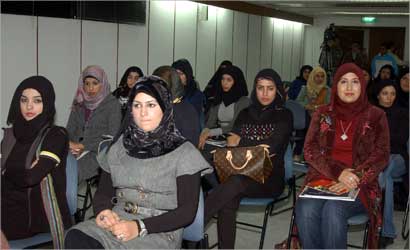 u062cu0627u0646u0628 u0645u0646 u0627u0644u0645u0634u0627u0631u0643u0627u062a u0641u064a u0627u0644u0645u0634u0631u0648u0639  (u062au0635u0648u064au0631 u0645u0631u0647u0641 u062du0648u0631u064au0629)