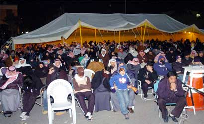 u062du0634u062f u0645u0646 u0627u0644u062du0636u0648u0631 u064au062au0627u0628u0639 u0627u062du064au0627u0621 u0645u0631u0627u0633u0645 u0639u0627u0634u0648u0631u0627u0621     (u062au0635u0648u064au0631 u0646u0648u0631 u0647u0646u062fu0627u0648u064a)