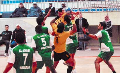 u062fu0631u0628u0643u0629 u0623u0645u0627u0645 u0645u0631u0645u0649 u0627u0644u0639u0631u0628u064a (u062au0635u0648u064au0631 u062cu0644u0627u0644 u0645u0639u0648u0636)