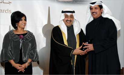 u0627u0644u062eu0631u0627u0641u064a u064au0633u0644u0645 u0627u0644u062cu0627u0626u0632u0629 u0644u0644u0628u0646u0648u0627u0646  (u062au0635u0648u064au0631 u0623u0633u0639u062f u0639u0628u062fu0627u0644u0644u0647)