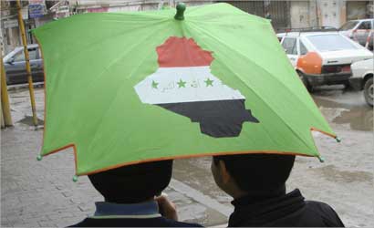 u0635u0628u064au0627u0646 u0639u0631u0627u0642u064au0627u0646 u064au062du0645u0644u0627u0646 u0645u0638u0644u0629 u0631u0633u0645 u0639u0644u064au0647u0627 u0639u0644u0645 u0627u0644u0639u0631u0627u0642  (u0631u0648u062au064au0631u0632)