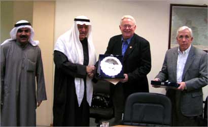 u0639u0644u064a u0627u0644u0645u0624u0645u0646 u0645u062au0633u0644u0645u0627 u062fu0631u0639u0627 u062au0630u0643u0627u0631u064au0629 u0645u0646 u0627u0644u0648u0641u062f u0627u0644u0623u0645u064au0631u0643u064a