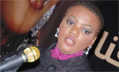 u0641u0637u0648u0645u0629  (u062au0635u0648u064au0631 u062fu0627u0646u064au0627u0644 u0647u0644u0627u0644)