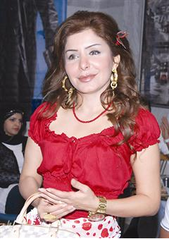 منيرة عاشور 