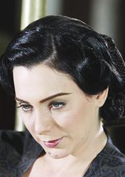 سلاف فواخرجي في دور اسمهان