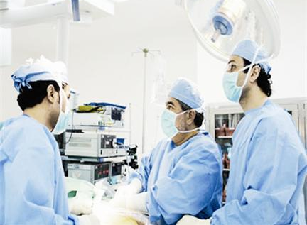 عمليات تغيير الجنس خطر داهم يهدد المجتمعات الإسلامية والعربية