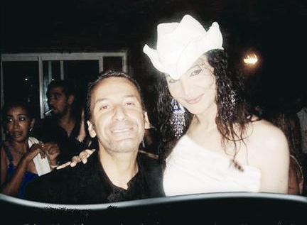 ما حكم الشرع والدين في رجال كاملي الذكورة تحولوا إلى إناث؟