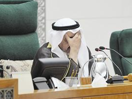 الخرافي معبرا عن حال الجلسة	 (تصوير موسى عياش)