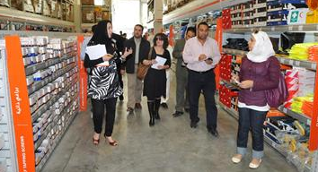 جولة في «أبيات» للتعرف على المنتجات