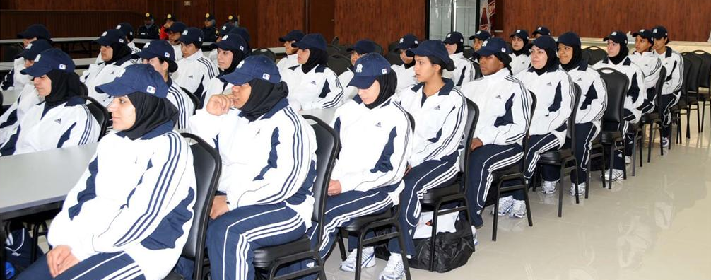 الدفعة الأولى من الشرطة النسائية 	(تصوير جلال معوض)