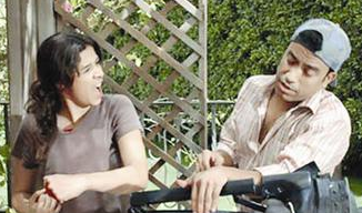 ياسمين وسامح في مشهد من الفيلم