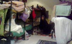 هكذا يعيشون في مكان كانوا يظنونه أرض الأحلام