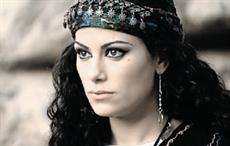 صبا مبارك بطلة العمل