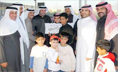 u0627u0644u0639u062au064au0628u064a u064au0633u0644u0645 u0645u0641u0627u062au064au062d u0627u0644u0633u064au0627u0631u0629 u0625u0644u0649 u0639u0645u064au062f u0627u0633u0637u0628u0644 u0627u0644u0639u0636u064au0644u0629 u0648u0627u0644u0639u0631u0648