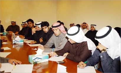 u062cu0627u0646u0628 u0645u0646 u0644u0642u0627u0621 u0627u0644u0642u0648u0649 u0627u0644u0637u0644u0627u0628u064au0629 (u062au0635u0648u064au0631 u0639u0644u064a u0627u0644u0633u0627u0644u0645)