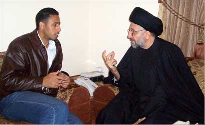 السيد الديباجي يتحدث إلى الزميل علي العلاس