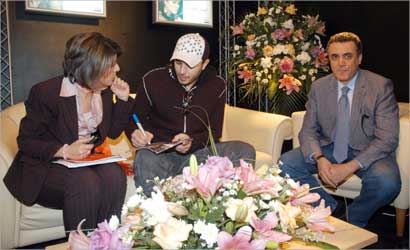 u0623u062du0645u062f u0627u0644u0634u0631u064au0641 u0628u0631u0641u0642u0629 u062du0633u064au0646 u062fu064au0627u0628 u0648u0645u062fu064au0631u0629 u0627u0644u0639u0644u0627u0642u0627u062a u0627u0644u0639u0627u0645u0629 u0623u062du0644u0627u0645 u0639u0644u064a