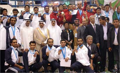 u0627u0644u0623u0628u0637u0627u0644 u0645u0639 u0643u0628u0627u0631 u0627u0644u062du0636u0648u0631 u0628u0639u062f u0627u0644u062au062au0648u064au062c