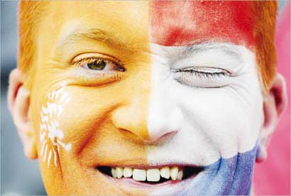 u0647u0648u0644u0646u062fu0627 u00abu0631u0623u062au00bb u0631u0628u0639 u0627u0644u0646u0647u0627u0626u064a ... u0648u0641u0631u0646u0633u0627 u0642u062f u0644u0627 u062au0631u0627u0647 u0646u0647u0627u0626u064au0627u064b  (u0627 u0641 u0628)