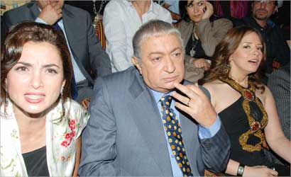 u0646u0648u0631 u0627u0644u0634u0631u064au0641 u064au062au0648u0633u0637 u0633u0627u0646u062fu0631u0627 u0646u0634u0623u062a u0648u0625u064au0645u0627u0646 u0627u0644u0639u0627u0635u064a