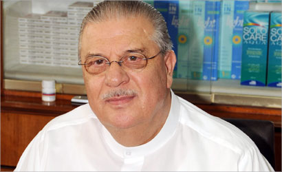 الشمري ونظرة لعدسة الراي  (تصوير احمد عماد)