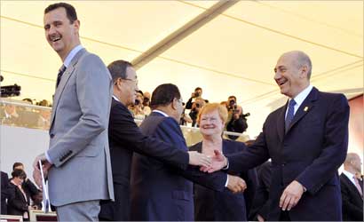 u0623u0648u0644u0645u0631u062a u064au0635u0627u0641u062d u0628u0627u0646 u0643u064a u0645u0648u0646 u0641u064au0645u0627 u064au0628u062fu0648 u0627u0644u0623u0633u062f u064au0628u062au0633u0645 u0644u0644u0645u0635u0648u0631u064au0646 u062eu0644u0627u0644 u0627u062du062au0641u0627u0644u0627u062a u0633u0642u0648u0637 u0627u0644u0628u0627u0633u062au064au0644        (u0627 u0641 u0628)