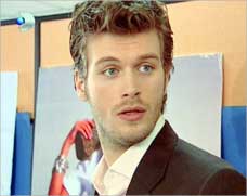 مهند: أأنا شاذ؟!... أنا مزعوج كثير من هالحكي