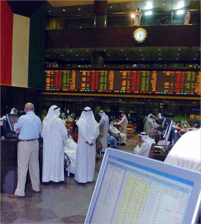 u0627u0644u063au062au0631u0629 u0648u0627u0644u0639u0642u0627u0644... u0648u0627u0644u0644u0628u0627u0633 (u0627u0644u0627u0641u0631u0646u062cu064a) u0641u064a u0627u0644u0628u0648u0631u0635u0629  (u062au0635u0648u064au0631 u0646u0648u0631 u0647u0646u062fu0627u0648u064a)