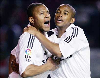 u0631u0648u0628u064au0646u064au0648 u0648u0628u0627u0628u062au064au0633u062au0627... u0627u0644u0623u0648u0644 u0641u064a u0627u0644u0637u0631u064au0642 u0625u0644u0649 u062au0634u0644u0633u064a u0648u0627u0644u062bu0627u0646u064a u0648u0642u0639 u0644u0631u0648u0645u0627 (u0627 u0641 u0628)