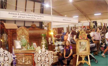 u0642u0637u0639 u0645u0646 u0627u0644u0623u062bu0627u062b u0627u0644u0645u0632u062eu0631u0641