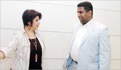 الديكان في أروقة «الراي» مع الزميلة ليلى أحمد 