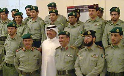 u0639u062fu062f u0645u0646 u0627u0641u0631u0627u062f u0627u0644u062fu0641u0639u0629