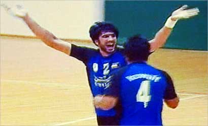 u0644u0627u0639u0628u0627 u064au062f u064au0628u062au0647u062cu0627u0646 u0628u0627u0644u0627u0646u062cu0627u0632 u0627u0644u0627u0633u064au0648u064a