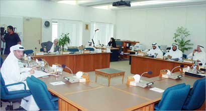 u062cu0627u0646u0628 u0645u0646 u0627u062cu062au0645u0627u0639 u0627u0644u0644u062cu0646u0629  