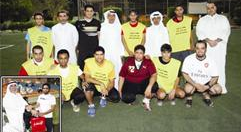 u0635u0648u0631u0629 u062cu0645u0627u0639u064au0629 u0644u0644u0641u0631u064au0642 u0648u0641u064a u0627u0644u0625u0637u0627u0631 u062au0648u0632u064au0639 u0627u0644u062cu0648u0627u0626u0632