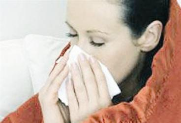 الرشح ثم ارتفاع الحرارة من أعراض الالتهاب الرئوي
