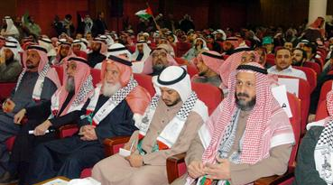 العليم في مقدم المشاركين 		(تصوير مرهف حورية)