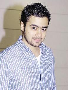 حمد أشكناني			 (تصوير علي السالم)