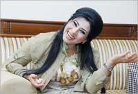 باسمة حمادة و ضحكة من القلب