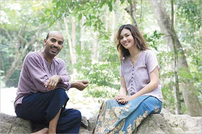 من أجواء فيلم «معتوق في بانكوك»