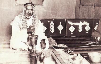 المري في صورة تعود إلى الستينات