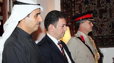 ايمن الشايع ووسيم عرابي و الملحق العسكري في السفارة البريطانية  