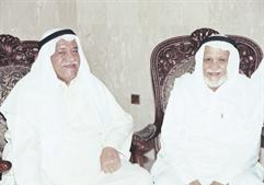 مع عميد العائلة عبدالفتاح النجار