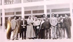 مع زملائه المدرسين سنة 1967