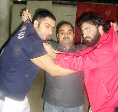 أثناء بروفات مسرحية «الجدر والملاس» 