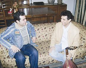 الزميل أحمد عبدالعظيم محاوراً أحمد فتحي