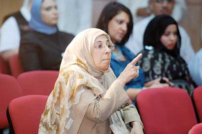 مداخلة من إحدى الحاضرات