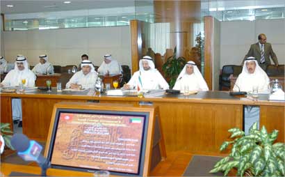 u062cu0627u0646u0628 u0645u0646 u0627u0644u0644u0642u0627u0621 u0641u064a u063au0631u0641u0629 u0627u0644u062au062cu0627u0631u0629 (u062au0635u0648u064au0631 u0632u0643u0631u064au0627 u0639u0637u064au0629)